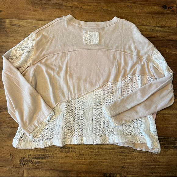 POL Oversized Peace Knit Crochet Top Pink Size Medium NWOT - Picture 6 of 7